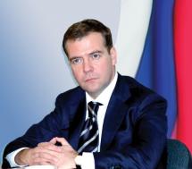 Медведев обещал - платы за обучение не будет