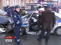 Bentley депутата протаранил милицейскую машину