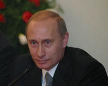 В Томске Путину подарили чемодан лекарств