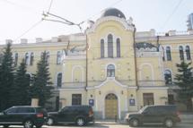 Большие зарплаты отправят в тень.