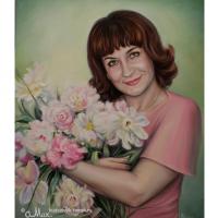 Портрет с букетом цветов.